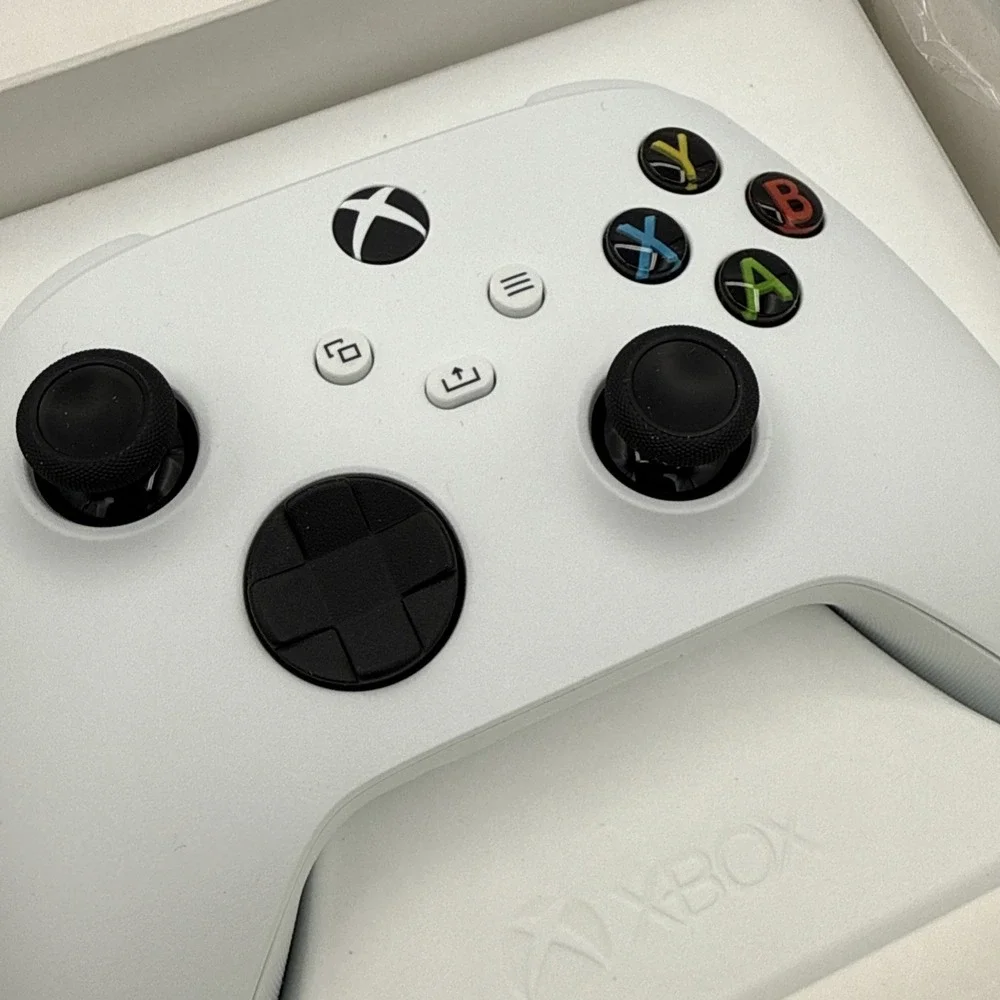 Microsoft Xbox Series X|S Wireless Controller Robot White 1914
